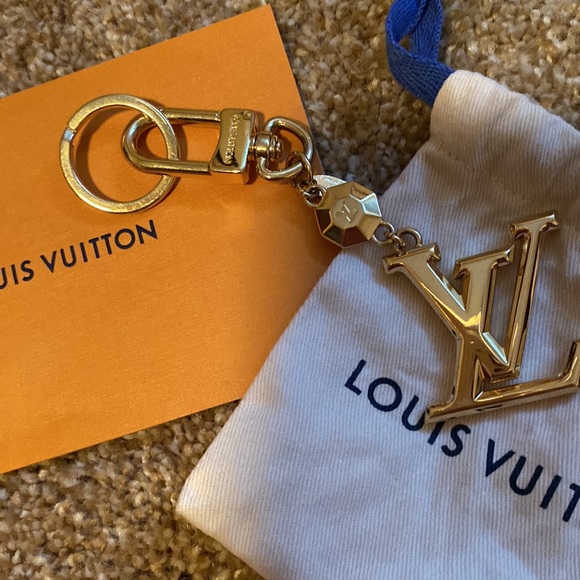 Louis Vuitton key chain, charm - Picture 2 of 5